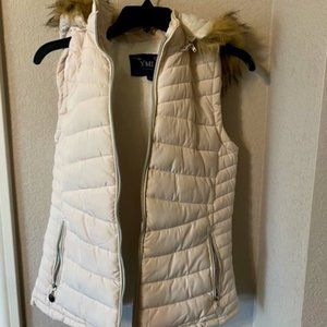 YMI Puffer Vest, Ivory Color, Size Large